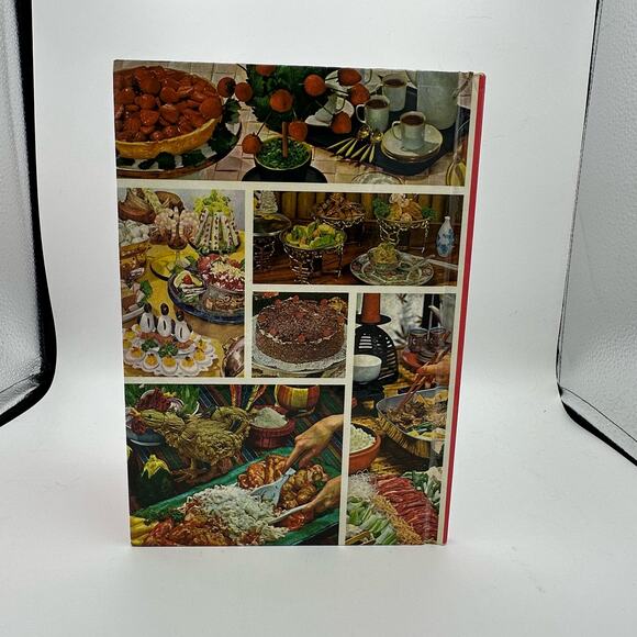 Vtg 1963 Better Homes and Gardens Hardcover Meals with a Foreign Flair Cookbook - Picture 3 of 7